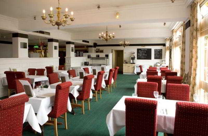 Bell By Greene King Inns Thetford Exterior foto